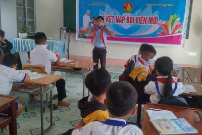Lễ kết nạp đội viên mới trường Tiểu học Võ Văn Kiệt.
