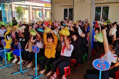 TRƯỜNG TIỂU HỌC VÕ VĂN KIỆT LAN TỎA YÊU THƯƠNG QUA MÔ HÌNH “NẮM GẠO SẺ CHIA” NĂM HỌC 2024 -2025