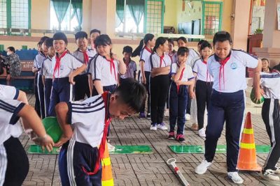 Liên đội phát triển mô hình “Giờ ra chơi trải nghiệm, sáng tạo” với các hoạt động rèn luyện kỹ năng xã hội, kỹ năng hợp tác nhóm, văn hóa đọc và bảo vệ môi trường và các động thể dục thể thao năm học 2025-2026